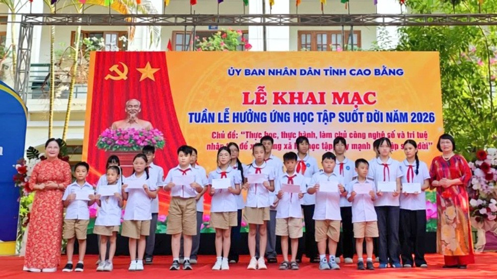 cao-bang-hoc-tap-suot-doi-2.jpg