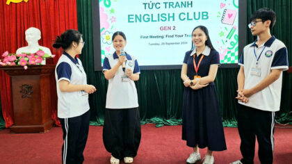 Một buổi sinh hoạt chuyên đề của CLB tiếng Anh, Trường THPT Tức Tranh (tỉnh Thái Nguyên).